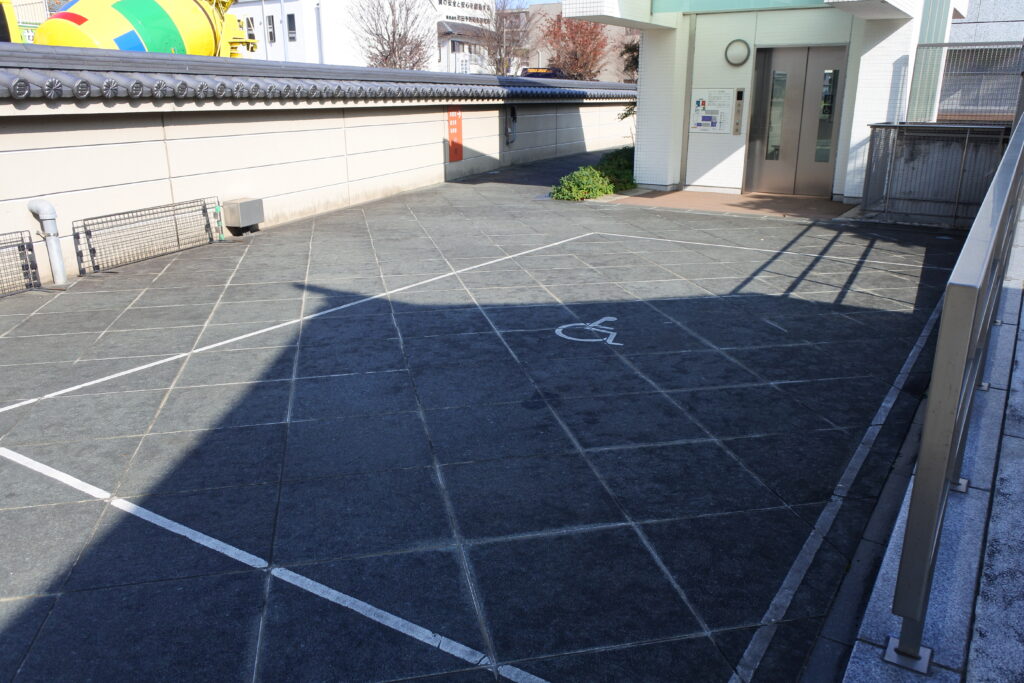 浄土宗勝楽寺の障害者専用駐車場