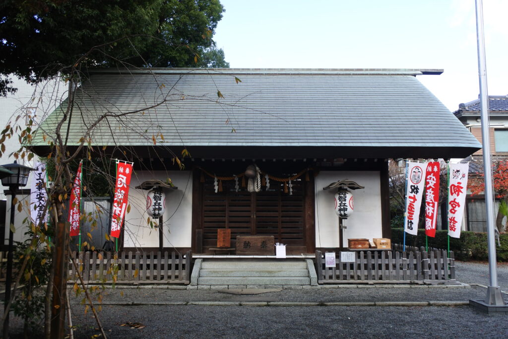 母智丘神社の社殿