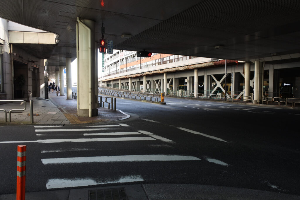JR町田駅から勝楽寺までの徒歩でのアクセス・経路案内(ターミナル口の下の道路)
